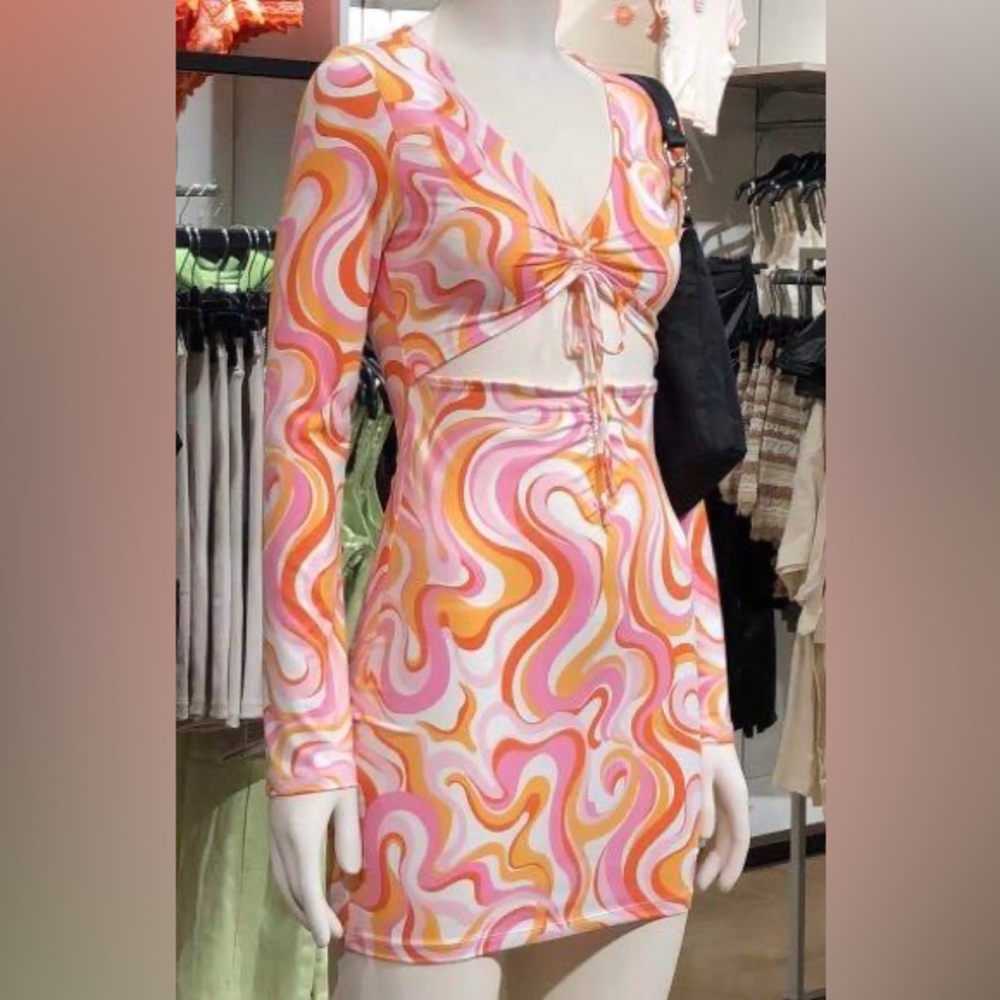 Retro Bodycon Cut Out Long Sleeve Dress